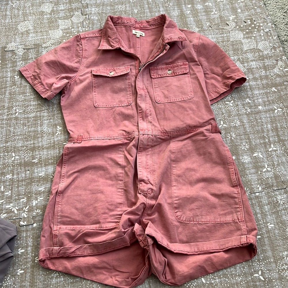 Tea n Rose size Medium pink denim jumpsuit shorts!
